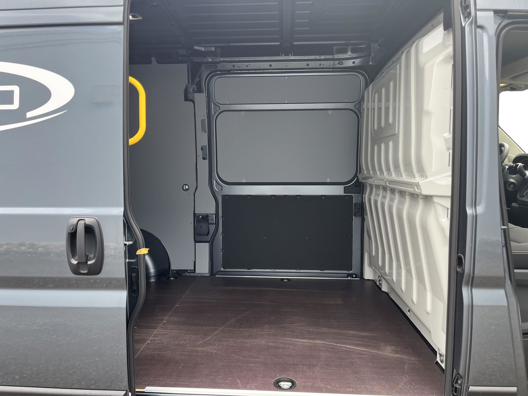 Billede af Toyota Proace Max Medium 2,2 D Comfort Master To skydedør m. højt tag 140HK Van 8g Aut.