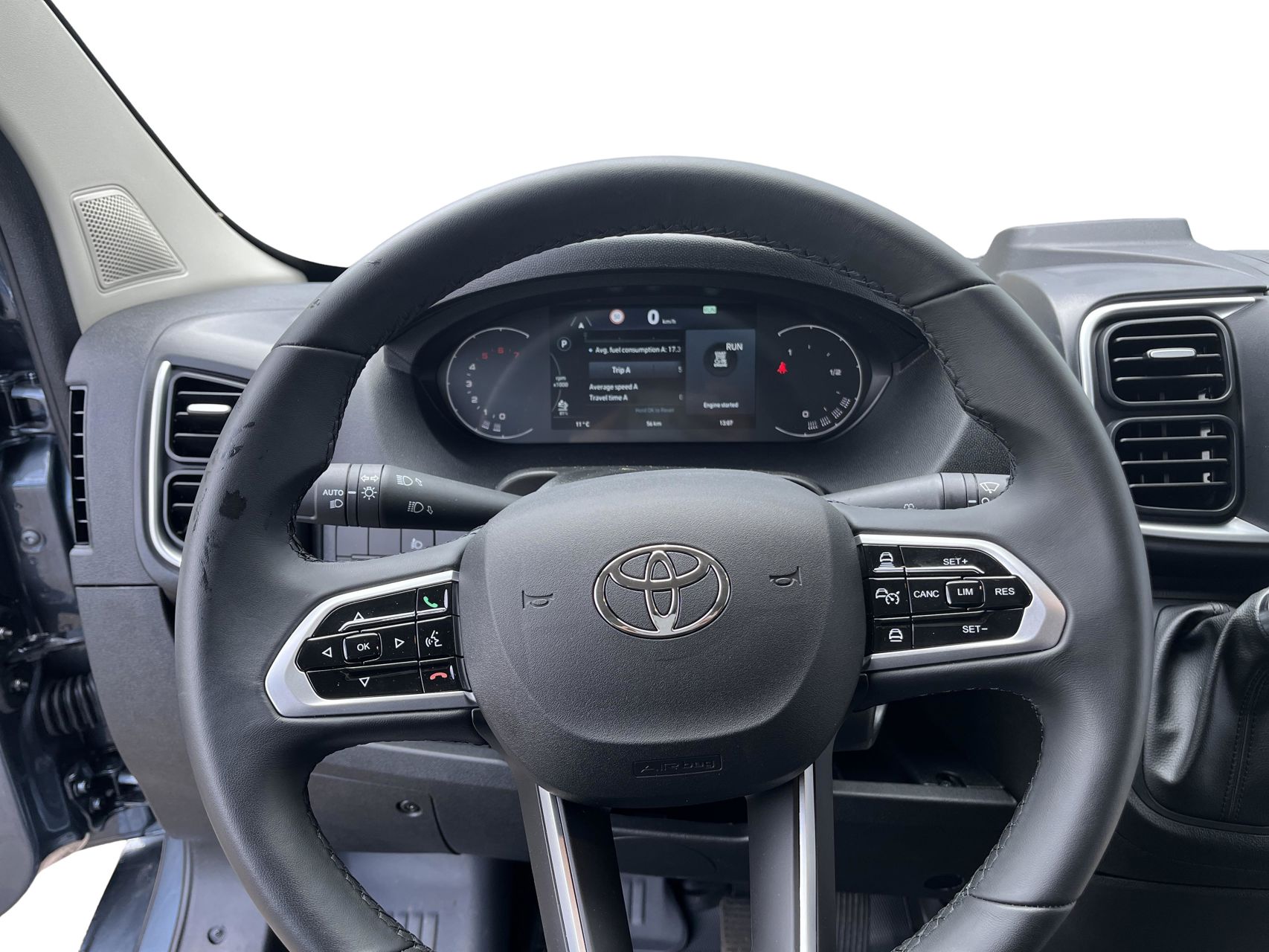 Billede af Toyota Proace Max Medium 2,2 D Comfort Master To skydedør m. højt tag 140HK Van 8g Aut.