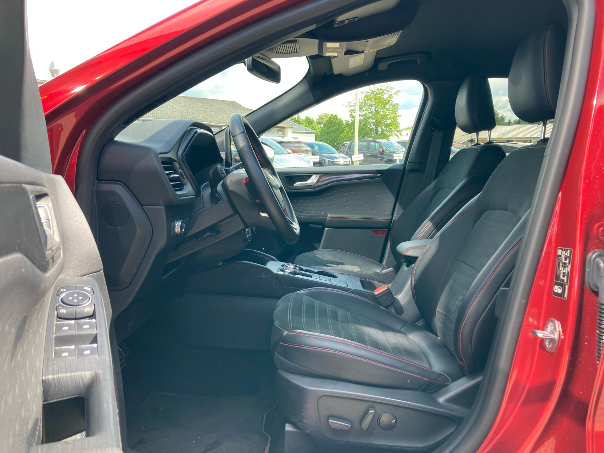 Billede af Ford Kuga 2,5 Plugin-hybrid ST-Line X CVT 225HK 5d Trinl. Gear