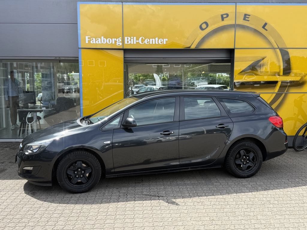 Billede af Opel Astra Sports Tourer 1,4 Turbo Enjoy Start/Stop 140HK Stc 6g