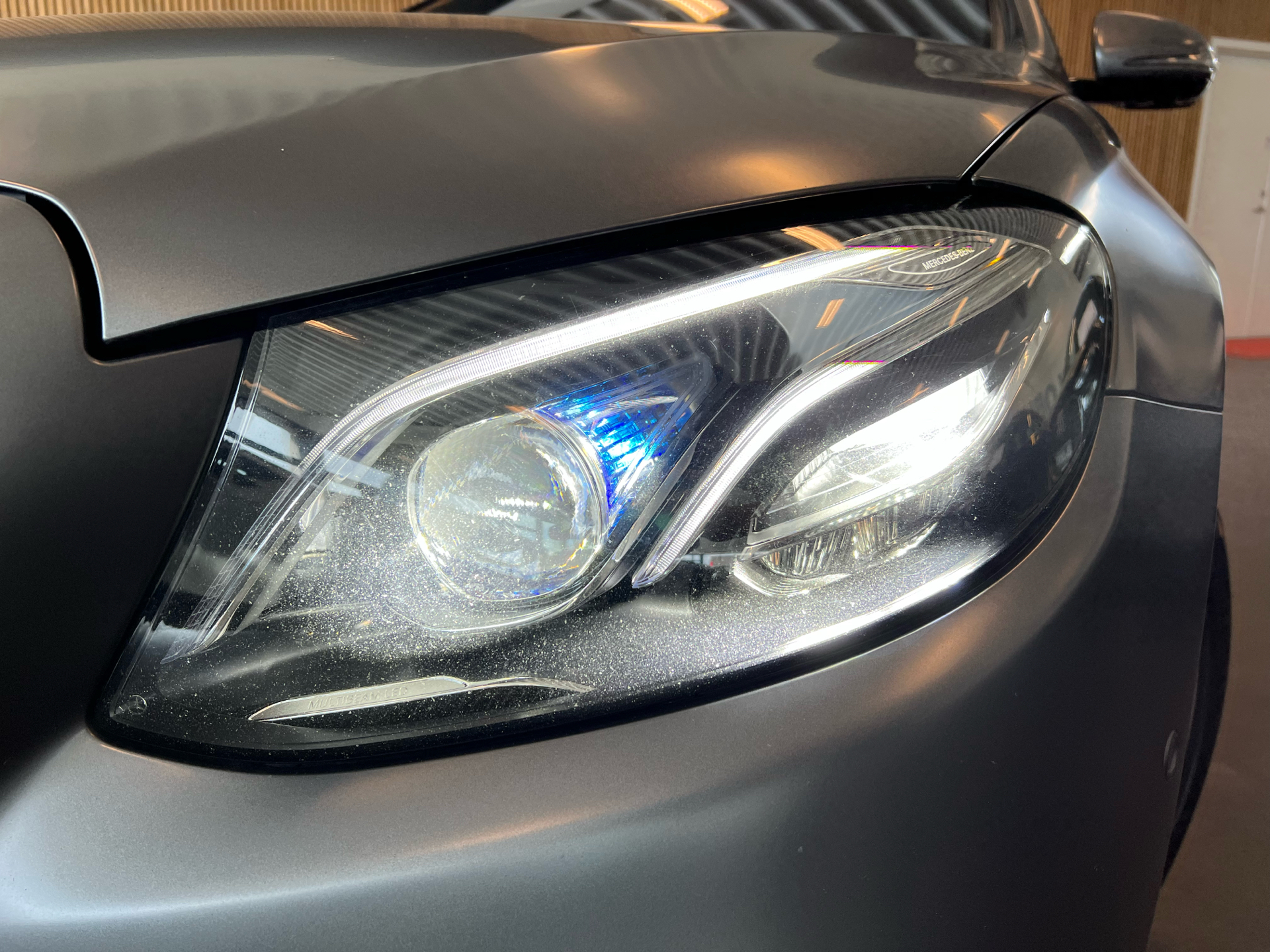 Billede af Mercedes-Benz E300 de T 2,0 Plugin-hybrid 9G-Tronic 316HK Stc Aut.