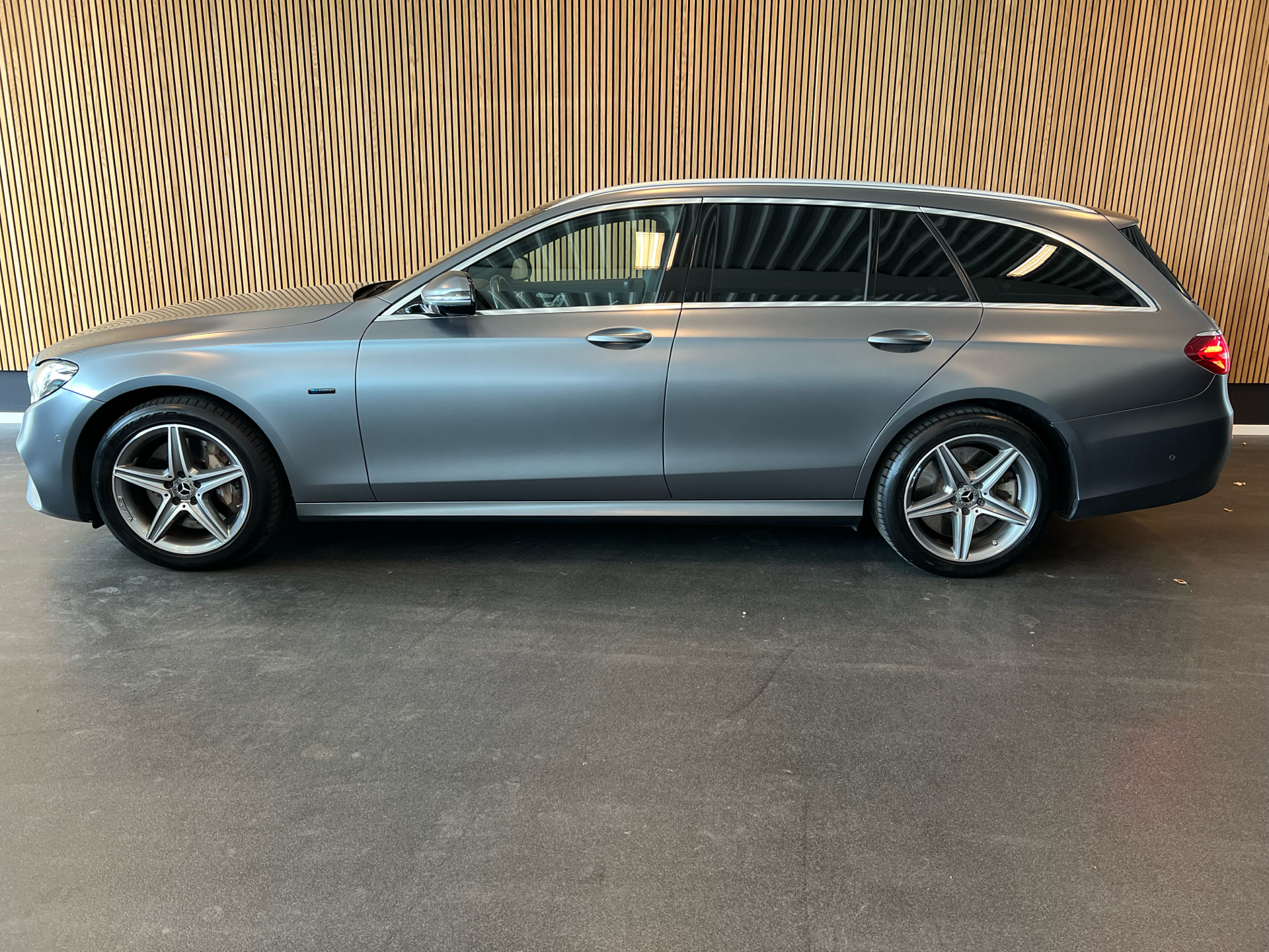 Billede af Mercedes-Benz E300 de T 2,0 Plugin-hybrid 9G-Tronic 316HK Stc Aut.