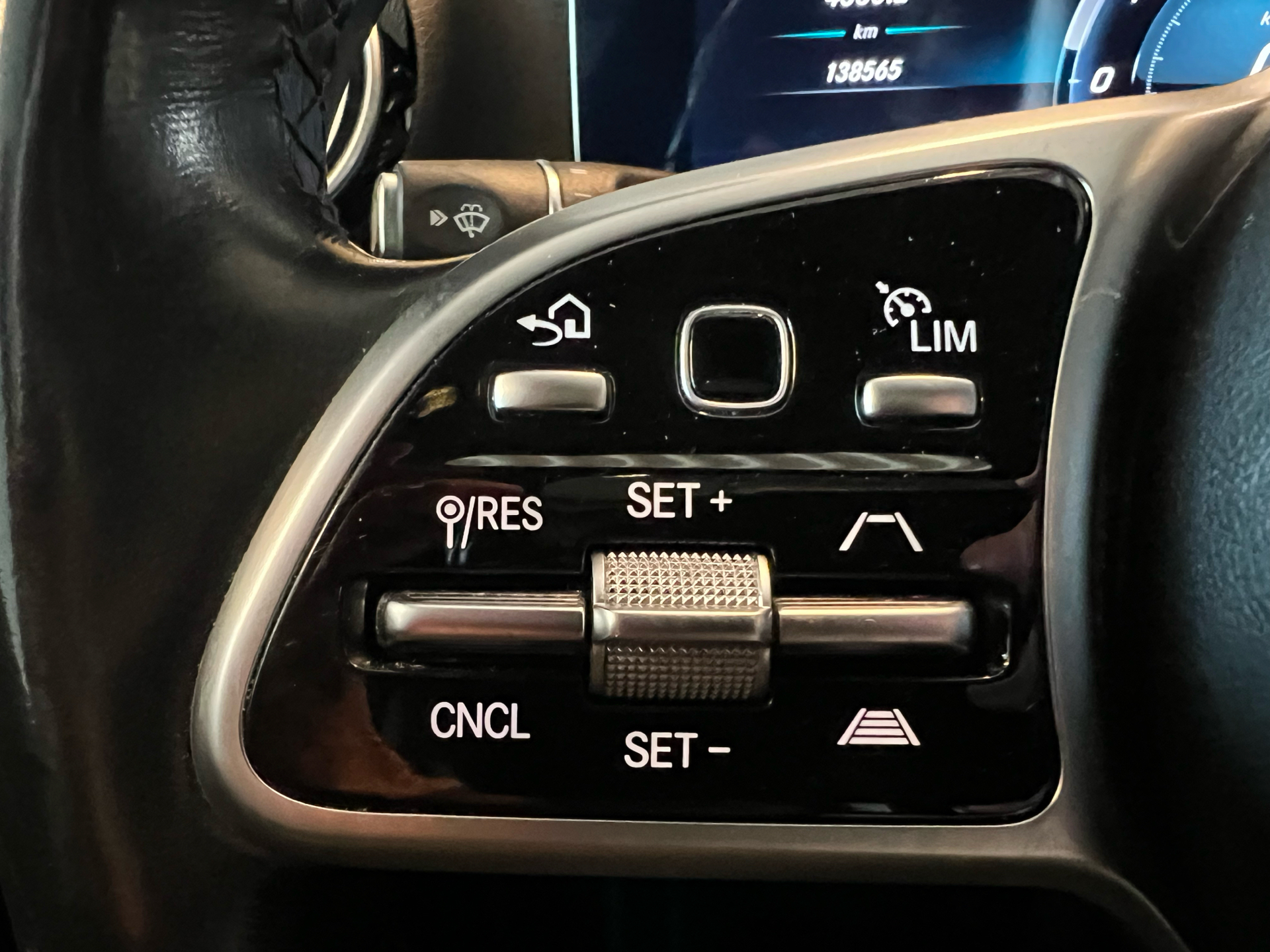 Billede af Mercedes-Benz E300 de T 2,0 Plugin-hybrid 9G-Tronic 316HK Stc Aut.