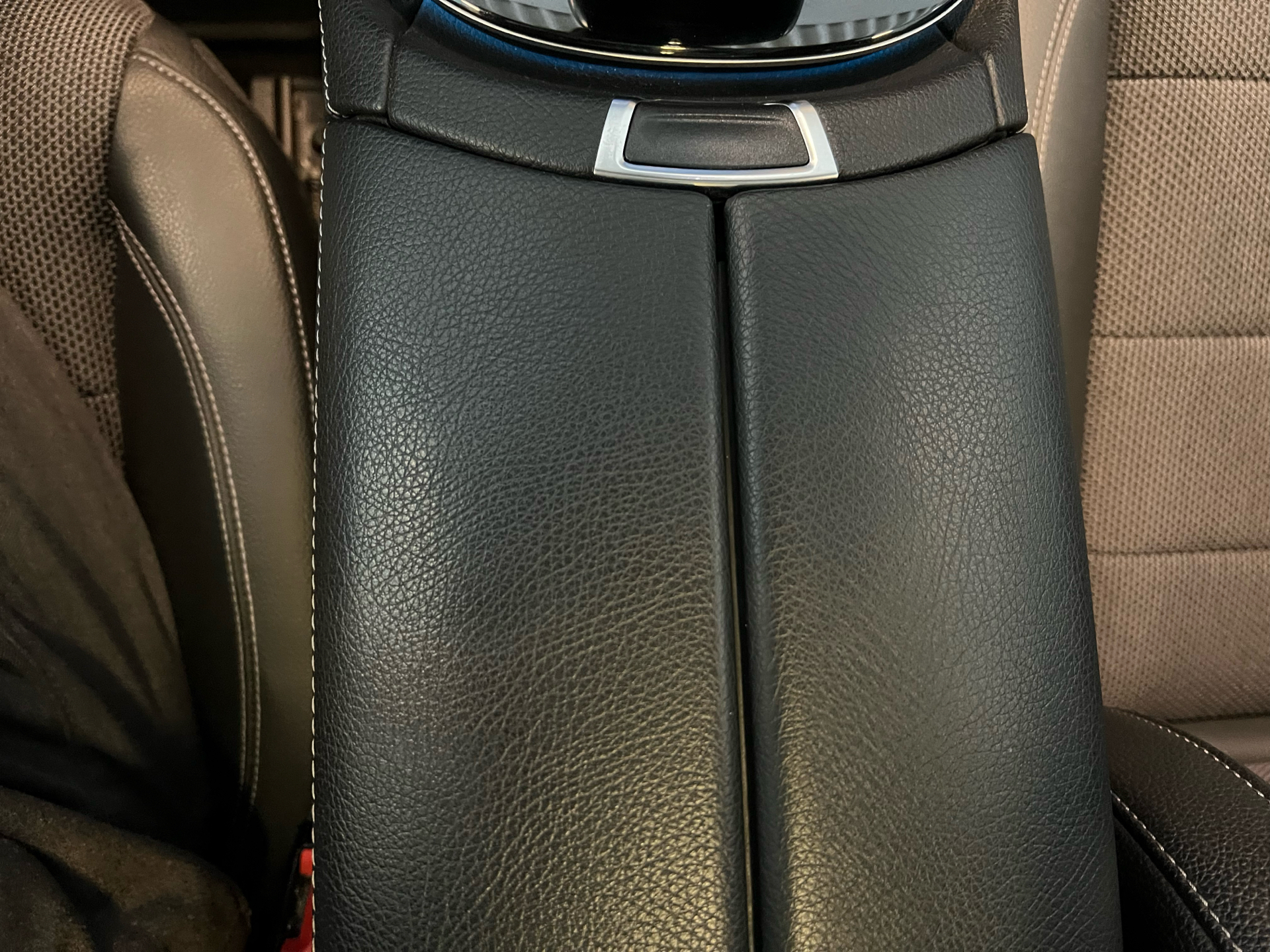 Billede af Mercedes-Benz E300 de T 2,0 Plugin-hybrid 9G-Tronic 316HK Stc Aut.
