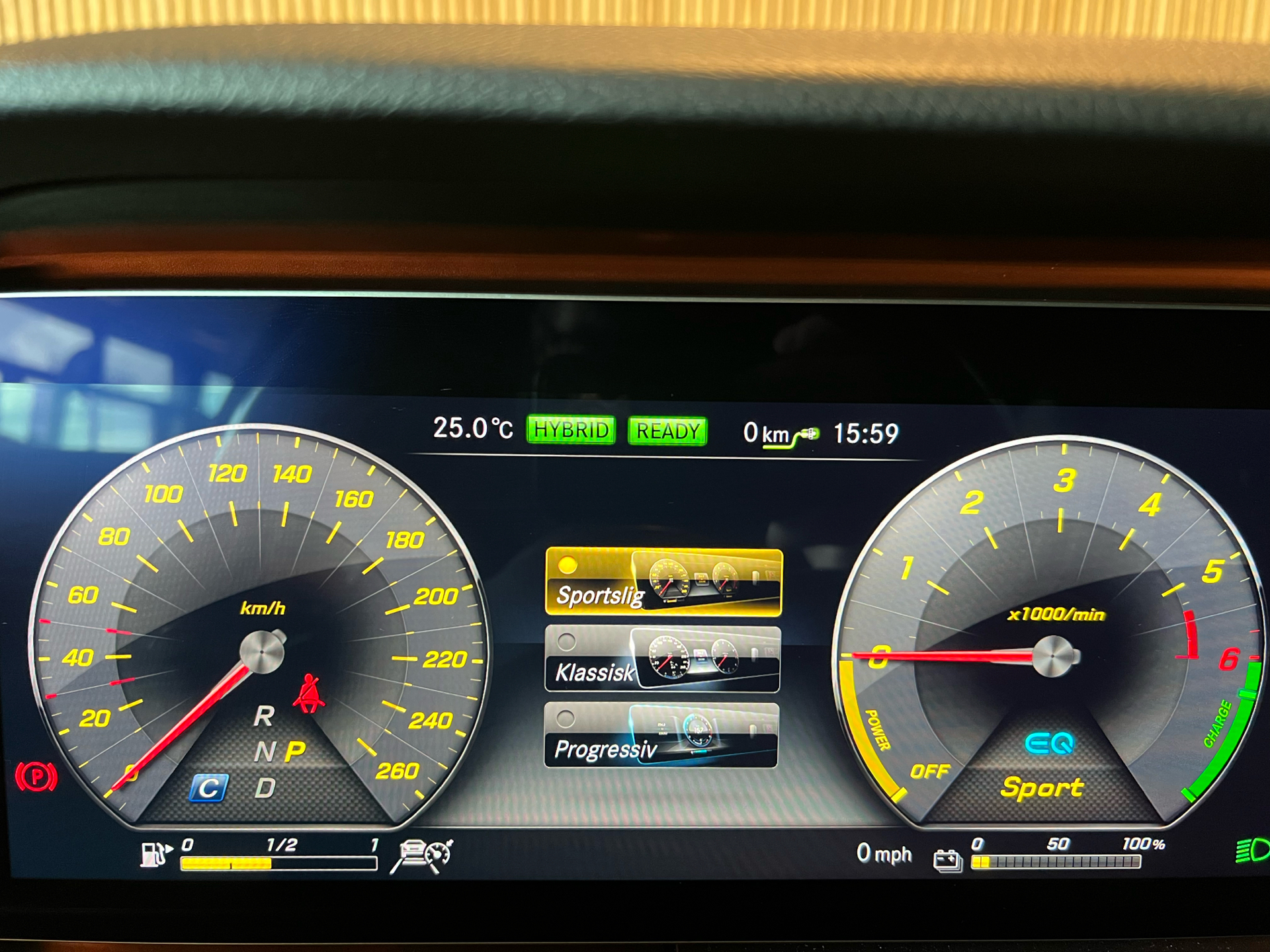 Billede af Mercedes-Benz E300 de T 2,0 Plugin-hybrid 9G-Tronic 316HK Stc Aut.