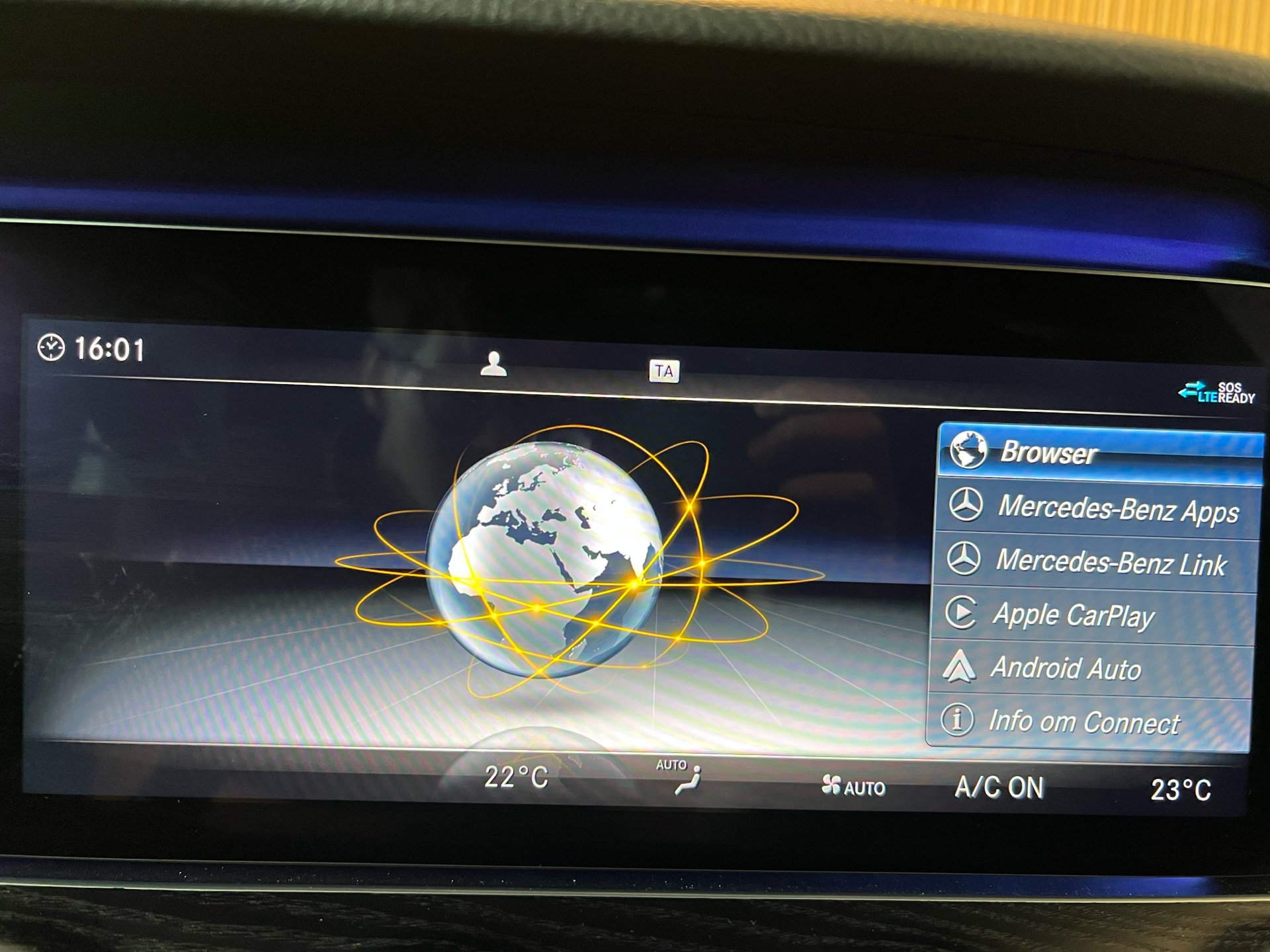 Billede af Mercedes-Benz E300 de T 2,0 Plugin-hybrid 9G-Tronic 316HK Stc Aut.