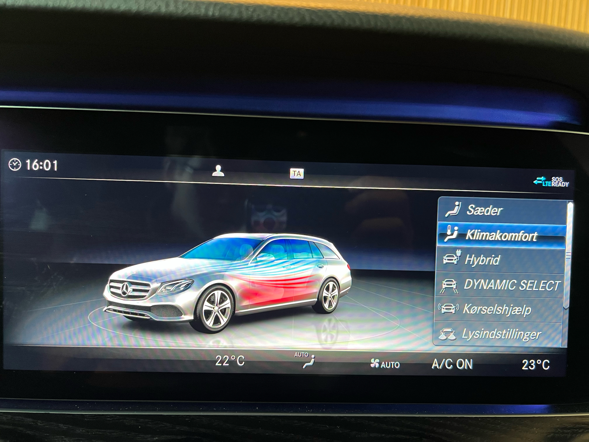 Billede af Mercedes-Benz E300 de T 2,0 Plugin-hybrid 9G-Tronic 316HK Stc Aut.