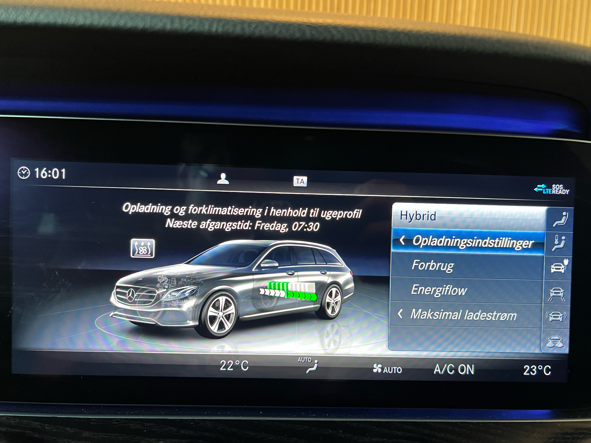 Billede af Mercedes-Benz E300 de T 2,0 Plugin-hybrid 9G-Tronic 316HK Stc Aut.