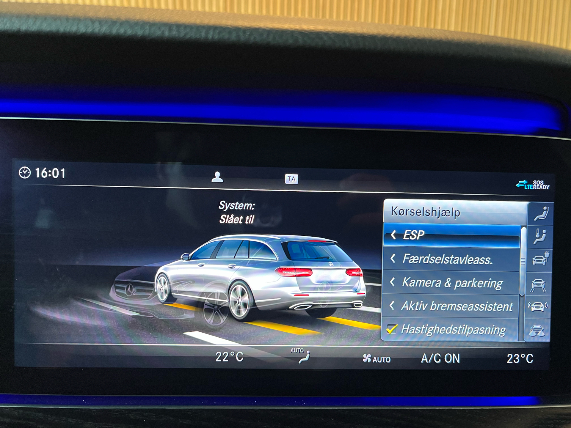 Billede af Mercedes-Benz E300 de T 2,0 Plugin-hybrid 9G-Tronic 316HK Stc Aut.