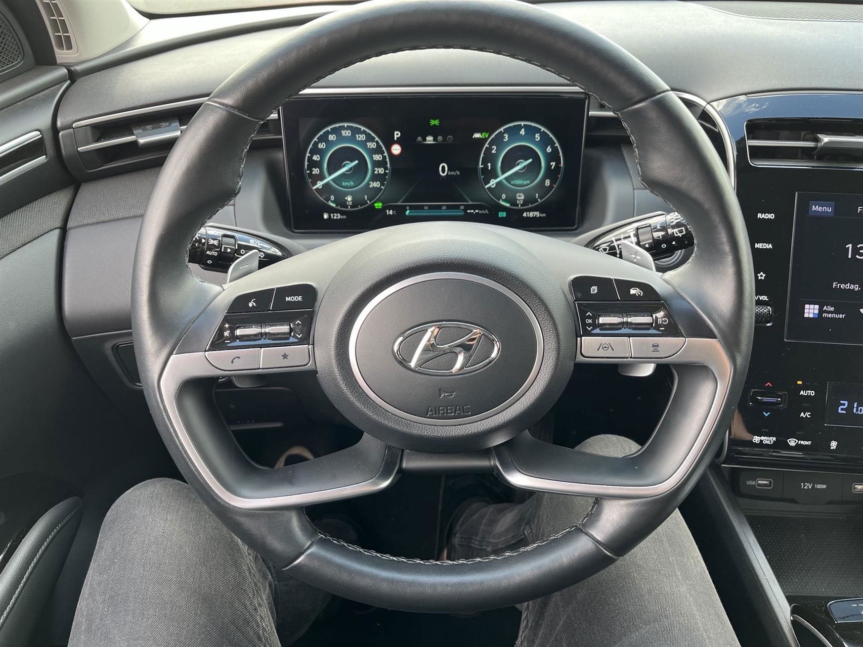 Billede af Hyundai Tucson 1,6 T-GDI  Plugin-hybrid Essential 4WD 265HK 5d 6g Aut.