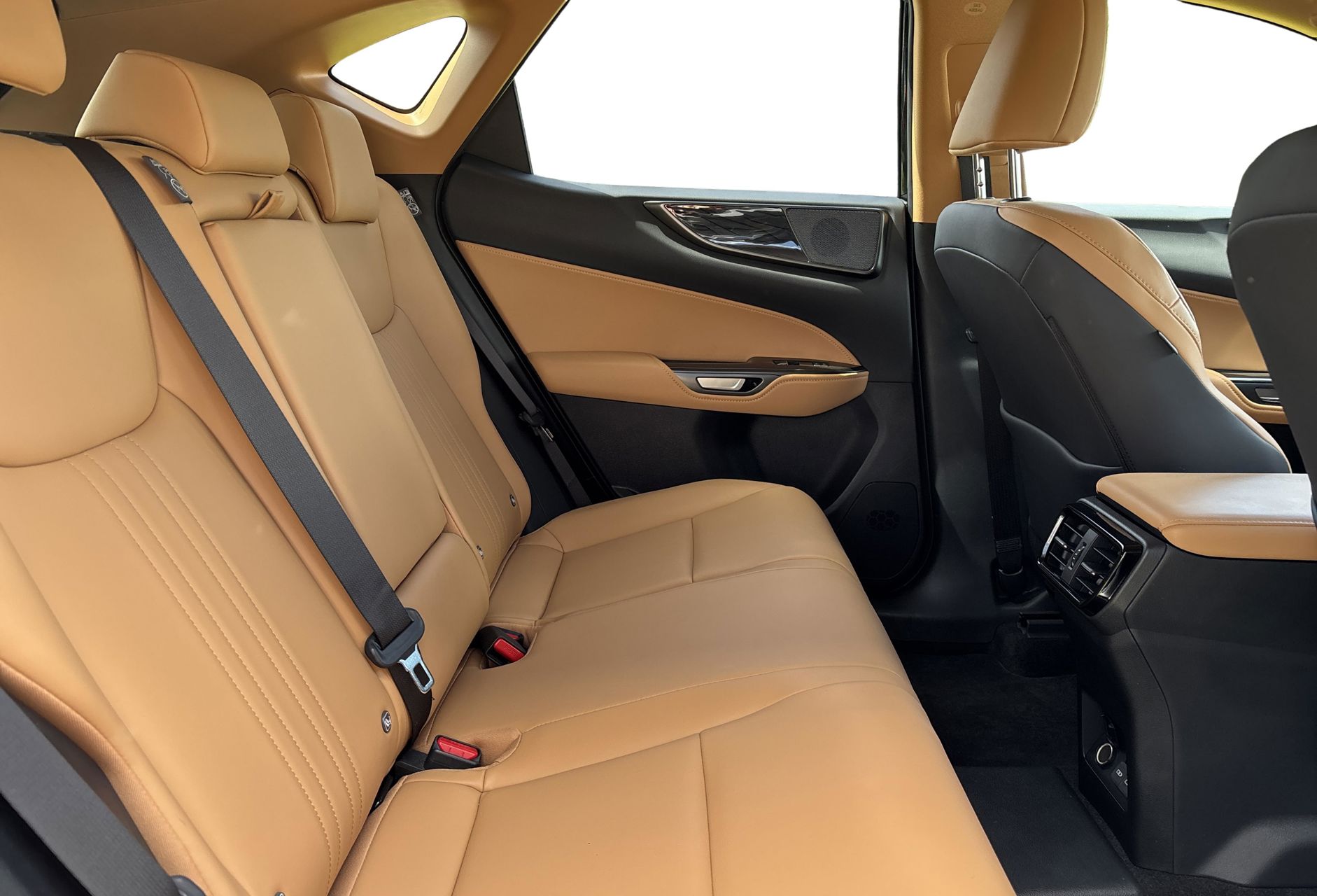 Billede af Lexus NX 450h+ 2,5 Plugin-hybrid Business Plus 4WD 309HK 5d Trinl. Gear