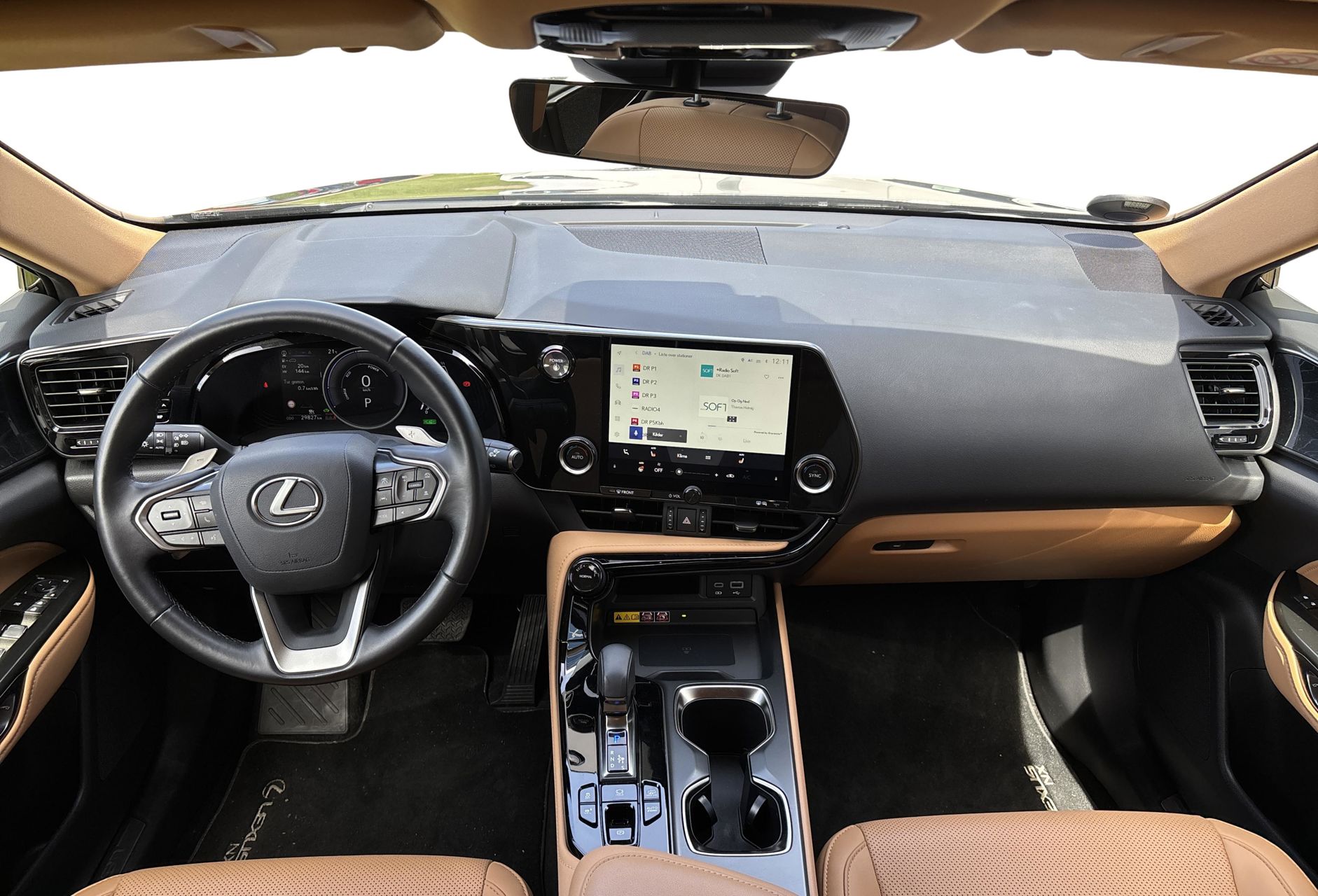 Billede af Lexus NX 450h+ 2,5 Plugin-hybrid Business Plus 4WD 309HK 5d Trinl. Gear