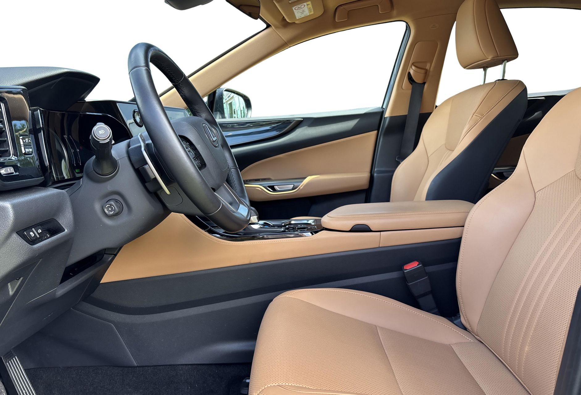 Billede af Lexus NX 450h+ 2,5 Plugin-hybrid Business Plus 4WD 309HK 5d Trinl. Gear