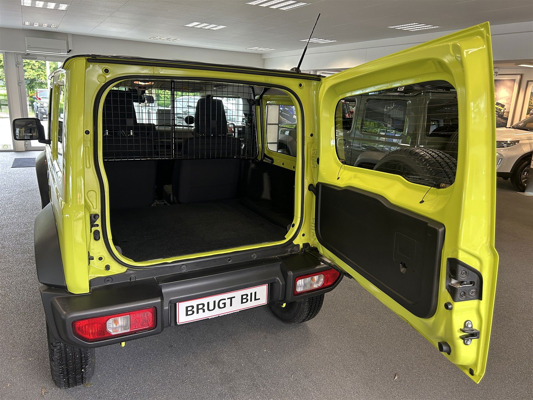 Billede af Suzuki Jimny 1,5 Active AllGrip 102HK Van