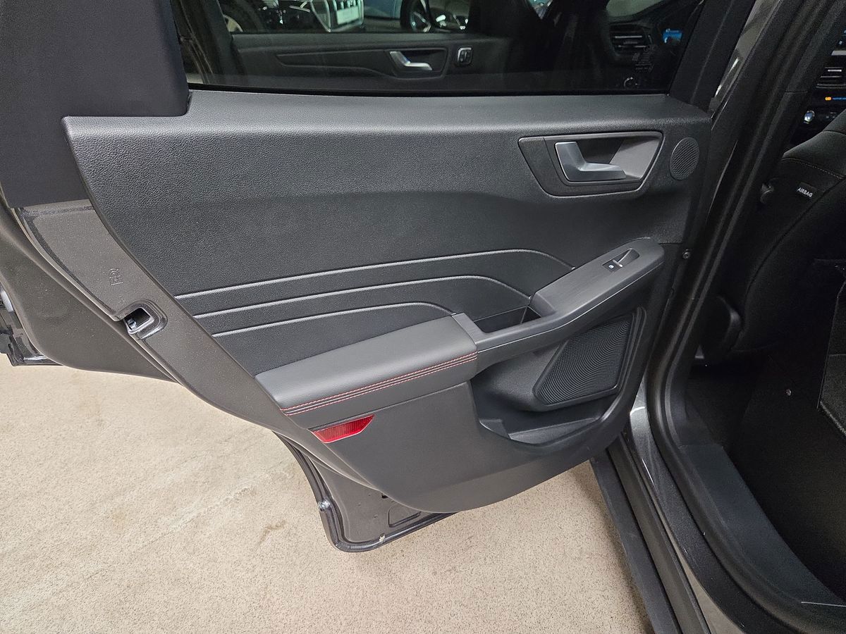 Billede af Ford Kuga 2,5 Plugin-hybrid ST-Line X CVT 243HK 5d Aut.