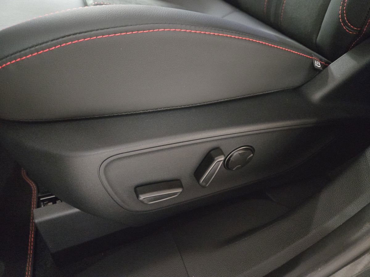 Billede af Ford Kuga 2,5 Plugin-hybrid ST-Line X CVT 243HK 5d Aut.