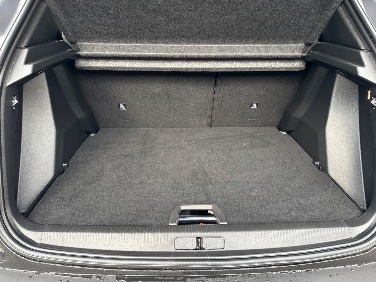 Billede af Peugeot e-2008 EL Allure 136HK 5d Aut.