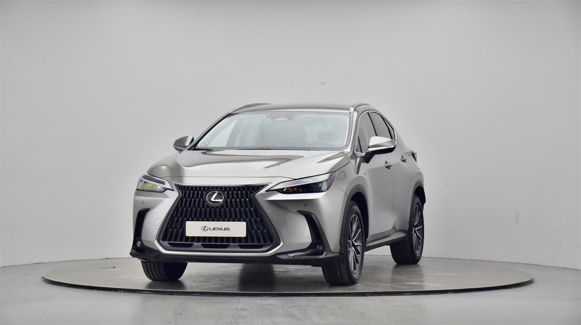 Billede af Lexus NX 450h+ 2,5 Plugin-hybrid Business Plus 4WD 309HK 5d Trinl. Gear
