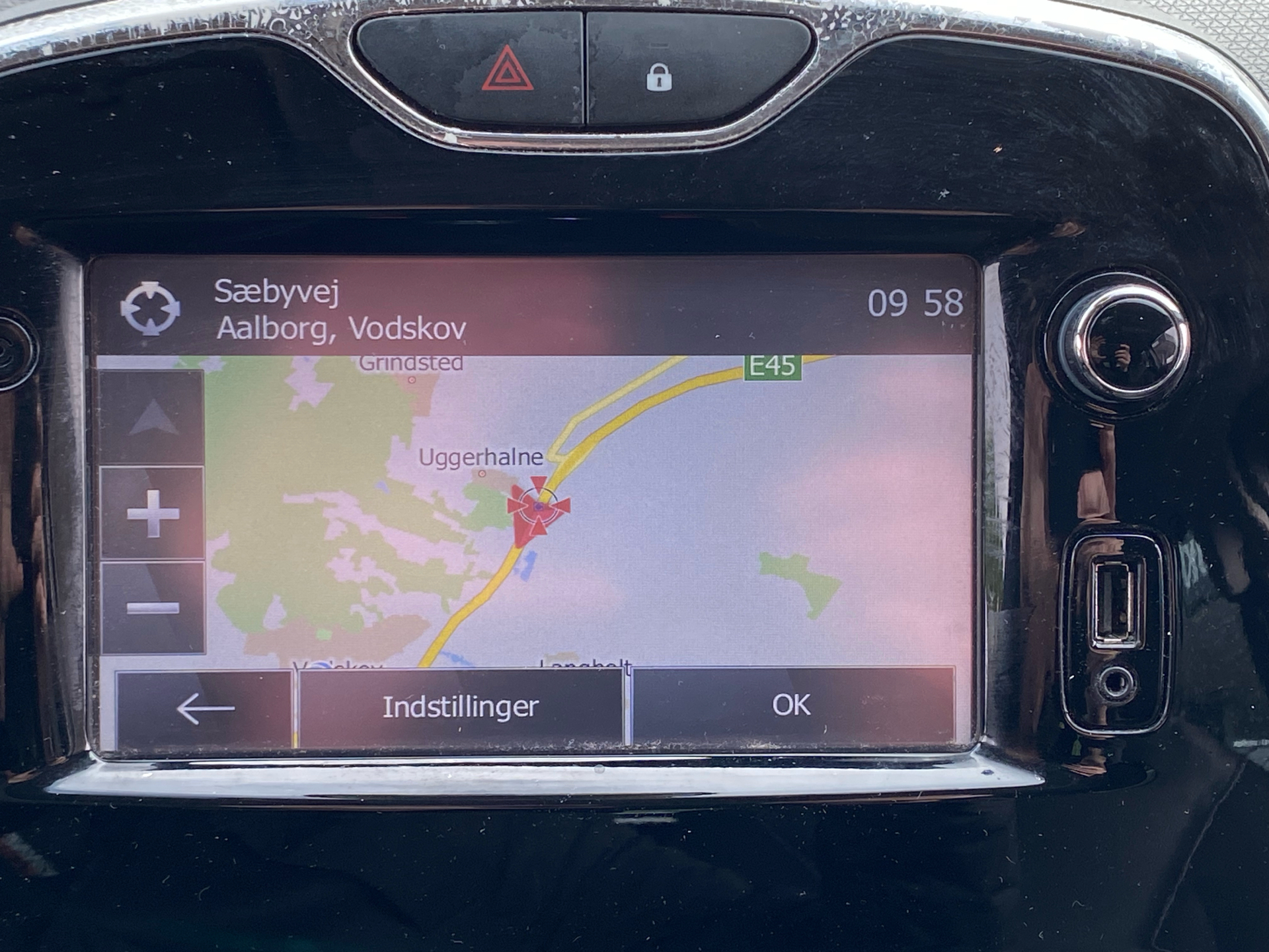 Billede af Renault Clio Sport Tourer 0,9 TCE Expression Energy 90HK Stc