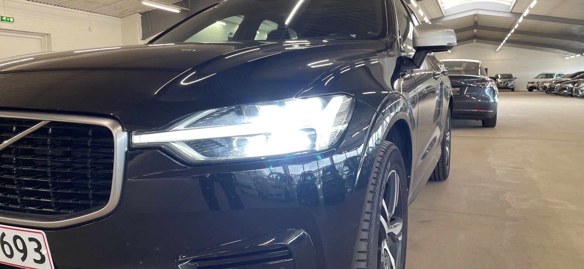 Billede af Volvo XC60 2,0 T8 Twin Engine  Plugin-hybrid R-design AWD 390HK 5d 8g Aut.