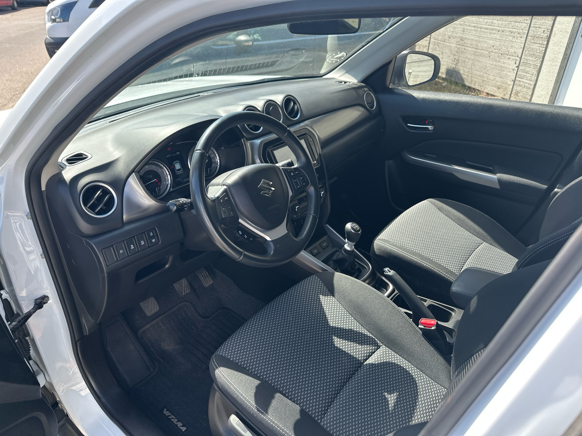 Billede af Suzuki Vitara 1,4 Boosterjet Plus 129HK 5d 6g