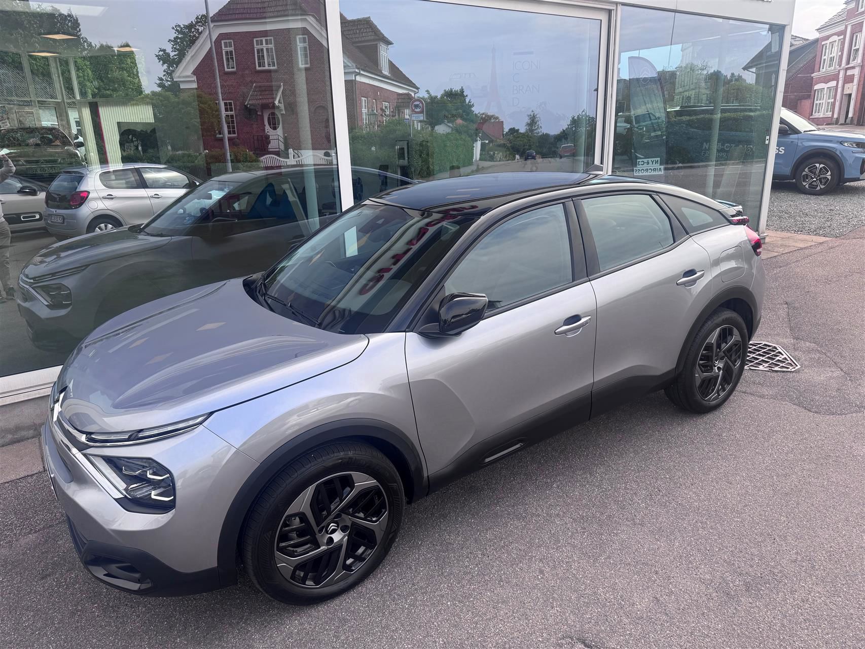 Billede af Citroën C4 1,2 PureTech Chevron Sport EAT8 130HK 5d 8g Aut.
