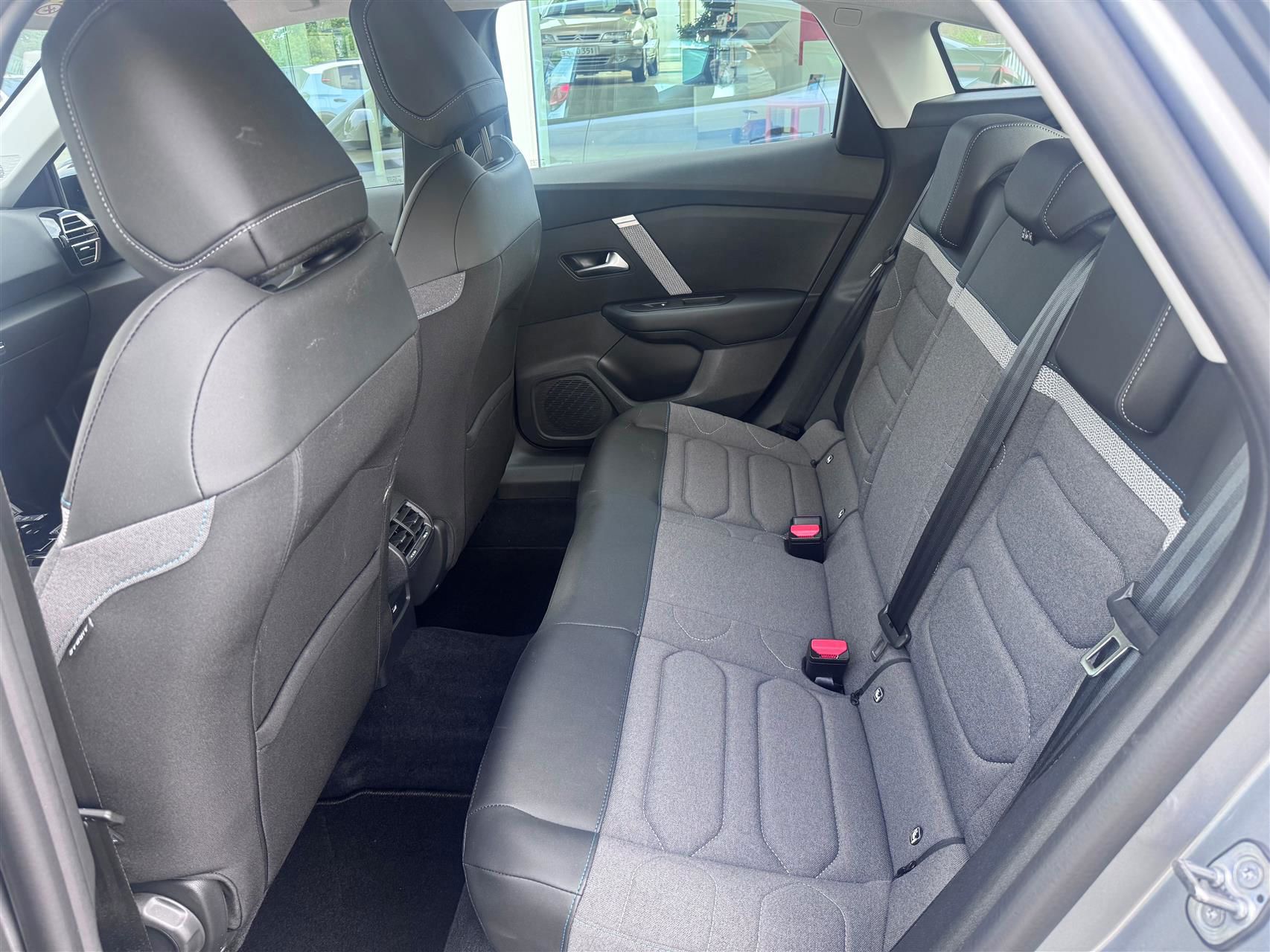 Billede af Citroën C4 1,2 PureTech Chevron Sport EAT8 130HK 5d 8g Aut.