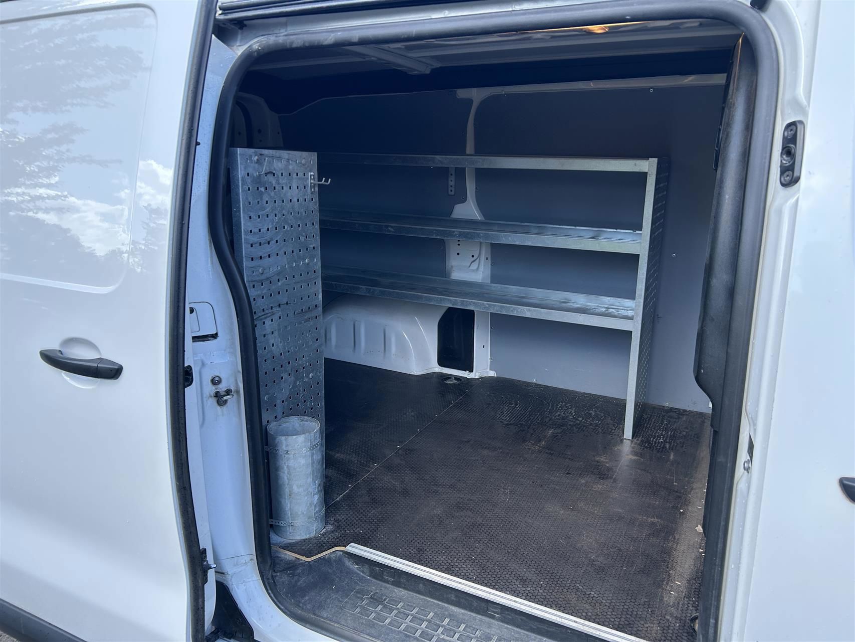 Billede af Citroën Jumpy L2N1 1,6 Blue HDi 115HK Van