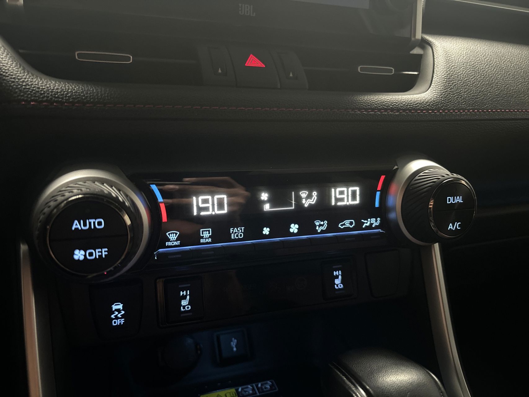 Billede af Toyota RAV4 Plug-in 2,5 Plugin-hybrid Style AWD 306HK 5d 6g Aut.