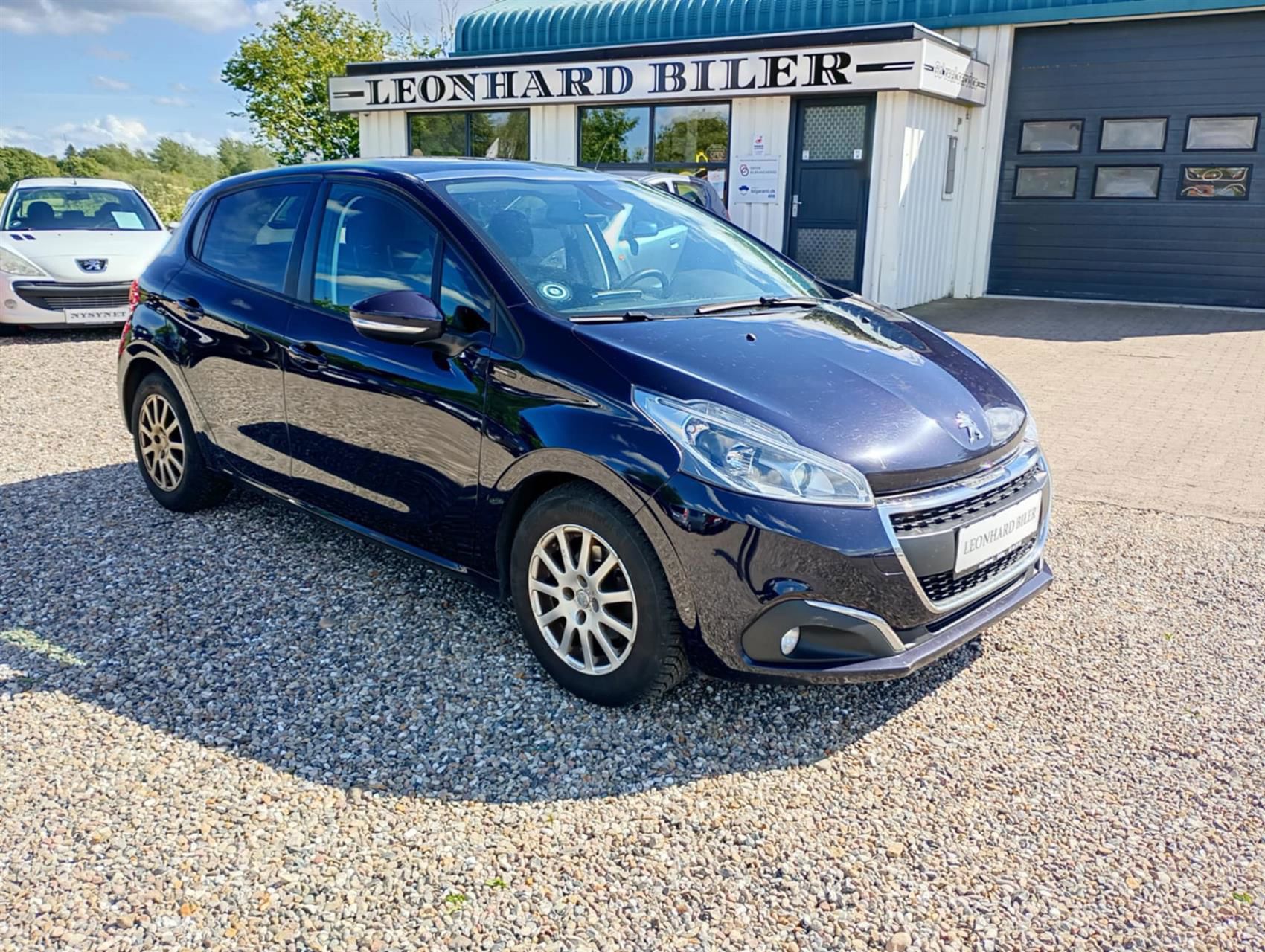 Billede af Peugeot 208 1,5 BlueHDi Signature Sky 100HK 5d