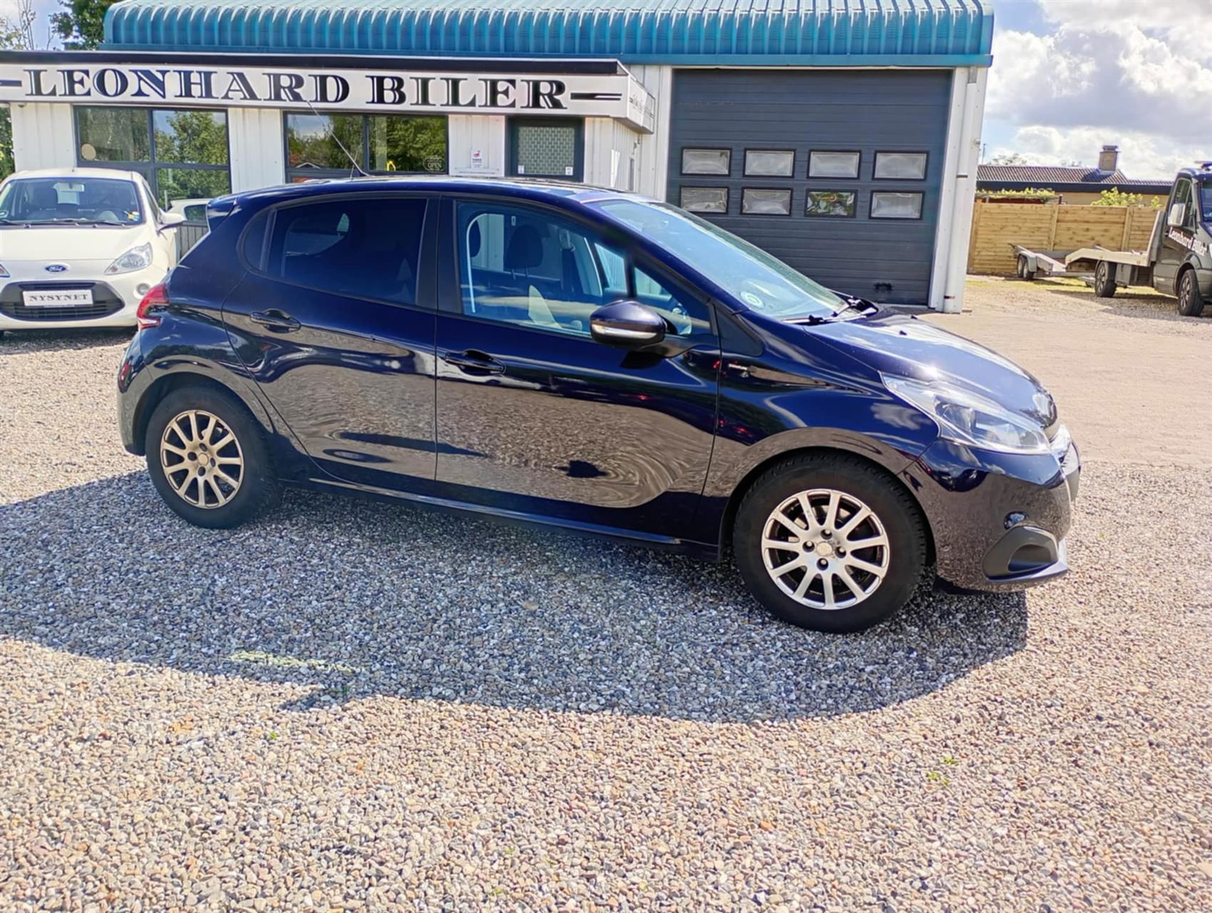 Billede af Peugeot 208 1,5 BlueHDi Signature Sky 100HK 5d