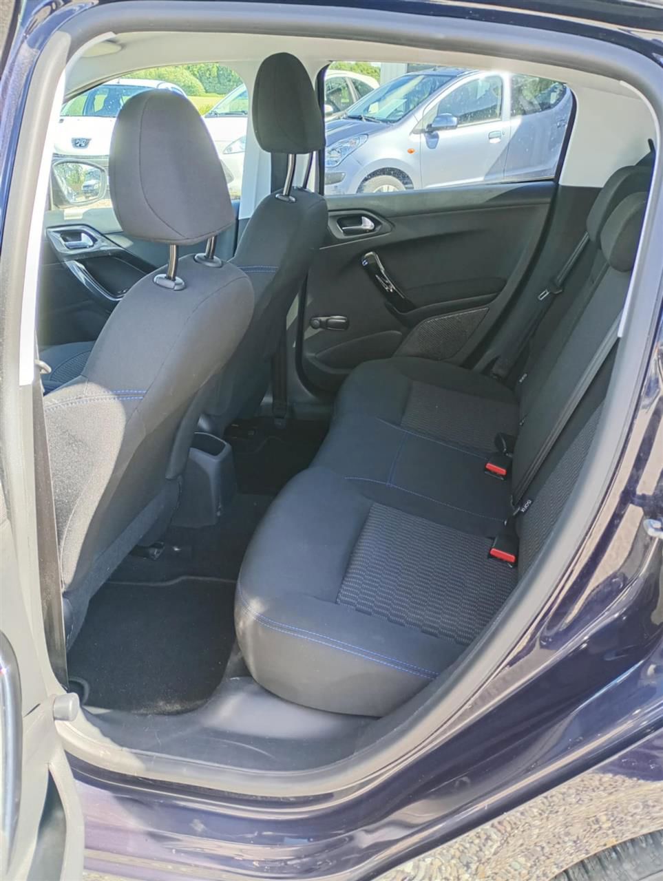 Billede af Peugeot 208 1,5 BlueHDi Signature Sky 100HK 5d