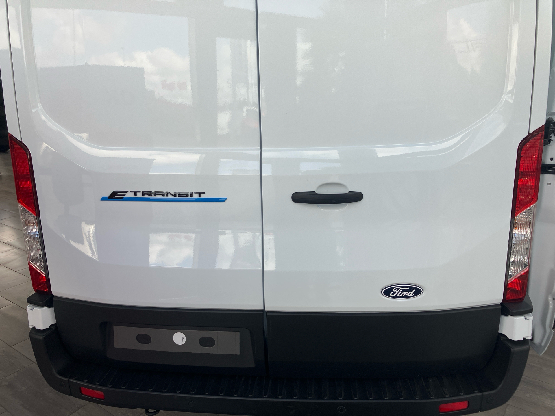 Billede af Ford E-Transit 350 L2H2 EL Trend RWD 269HK Van Aut.