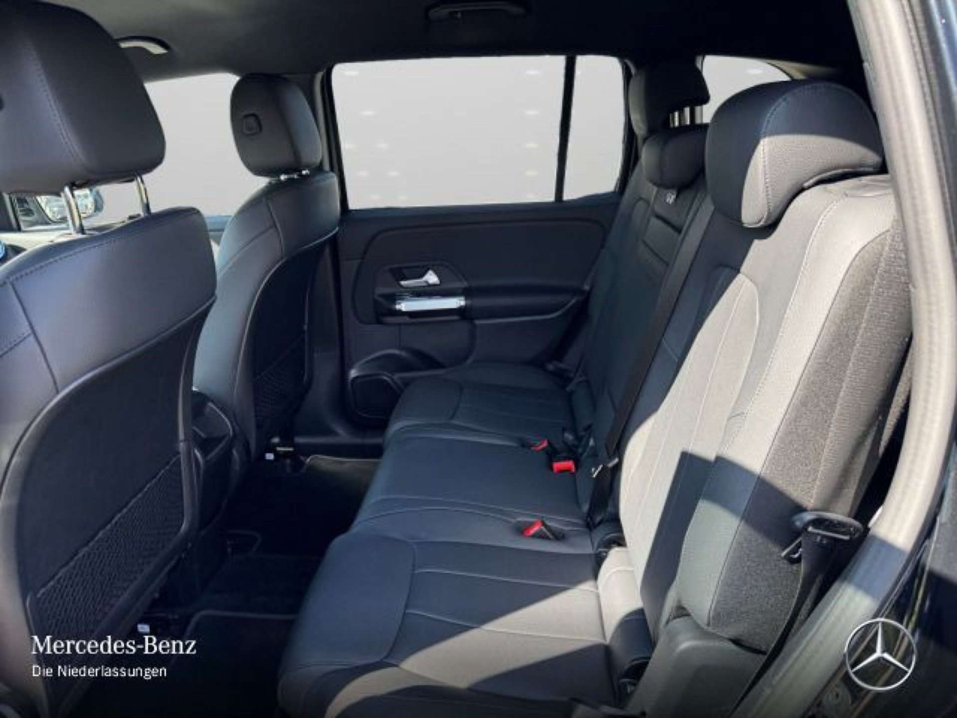 Billede af Mercedes-Benz EQB 250+ EL Progressive 7 pers. 190HK 5d Aut.