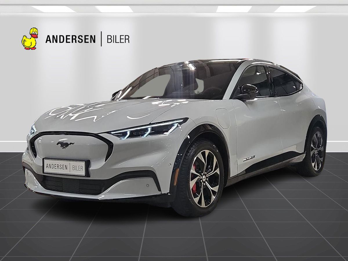 Billede af Ford Mustang Mach-E EL UR Premium AWD 351HK 5d Aut.