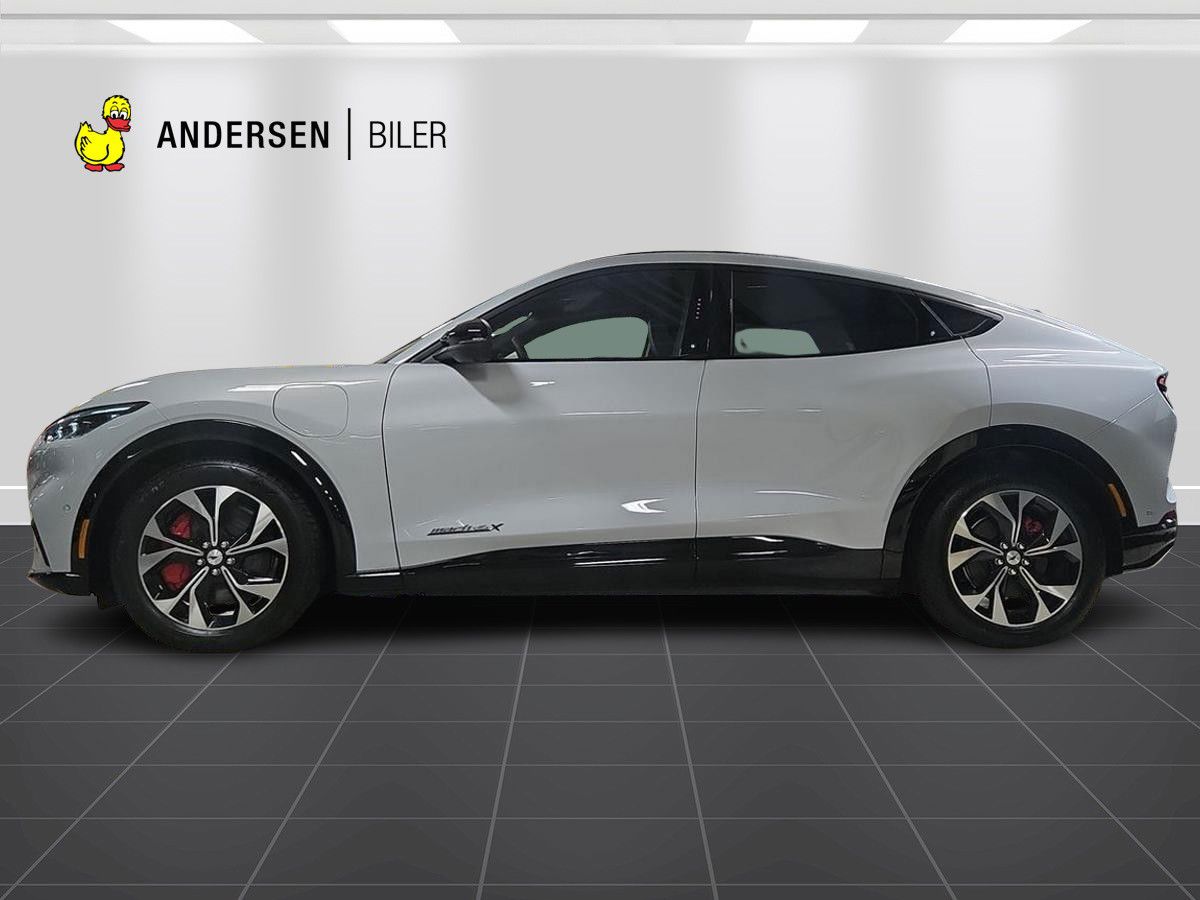 Billede af Ford Mustang Mach-E EL UR Premium AWD 351HK 5d Aut.
