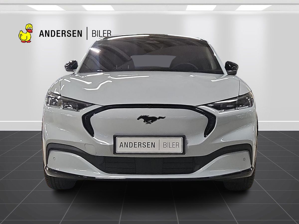 Billede af Ford Mustang Mach-E EL UR Premium AWD 351HK 5d Aut.