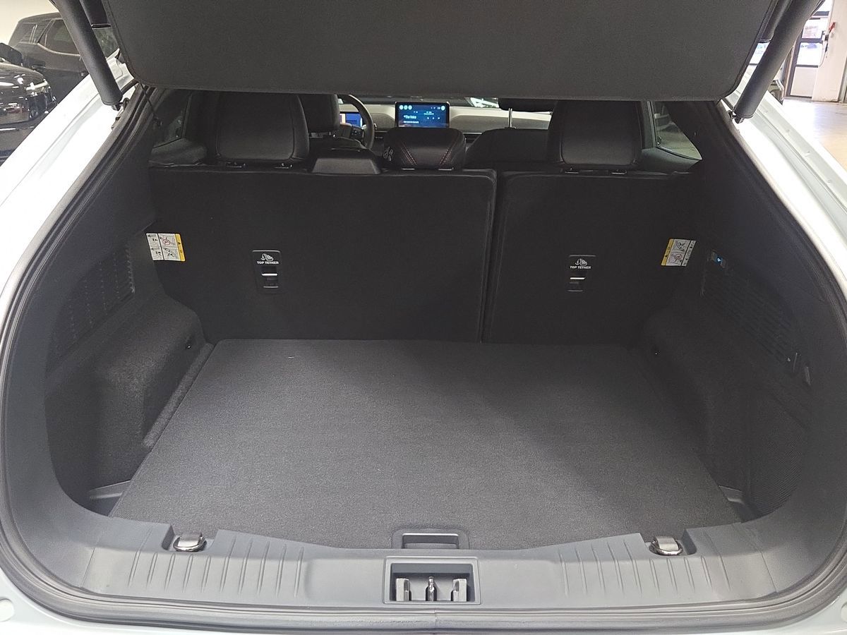 Billede af Ford Mustang Mach-E EL UR Premium AWD 351HK 5d Aut.