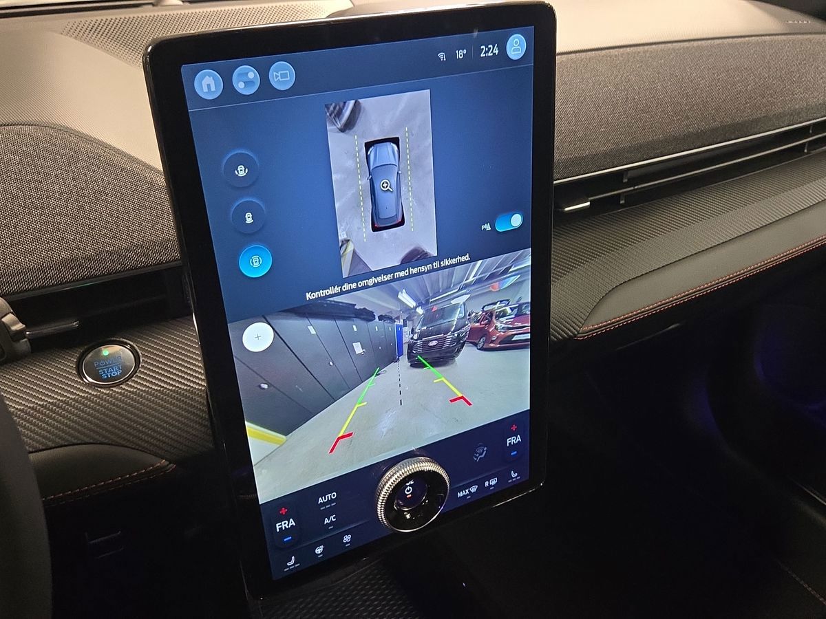 Billede af Ford Mustang Mach-E EL UR Premium AWD 351HK 5d Aut.