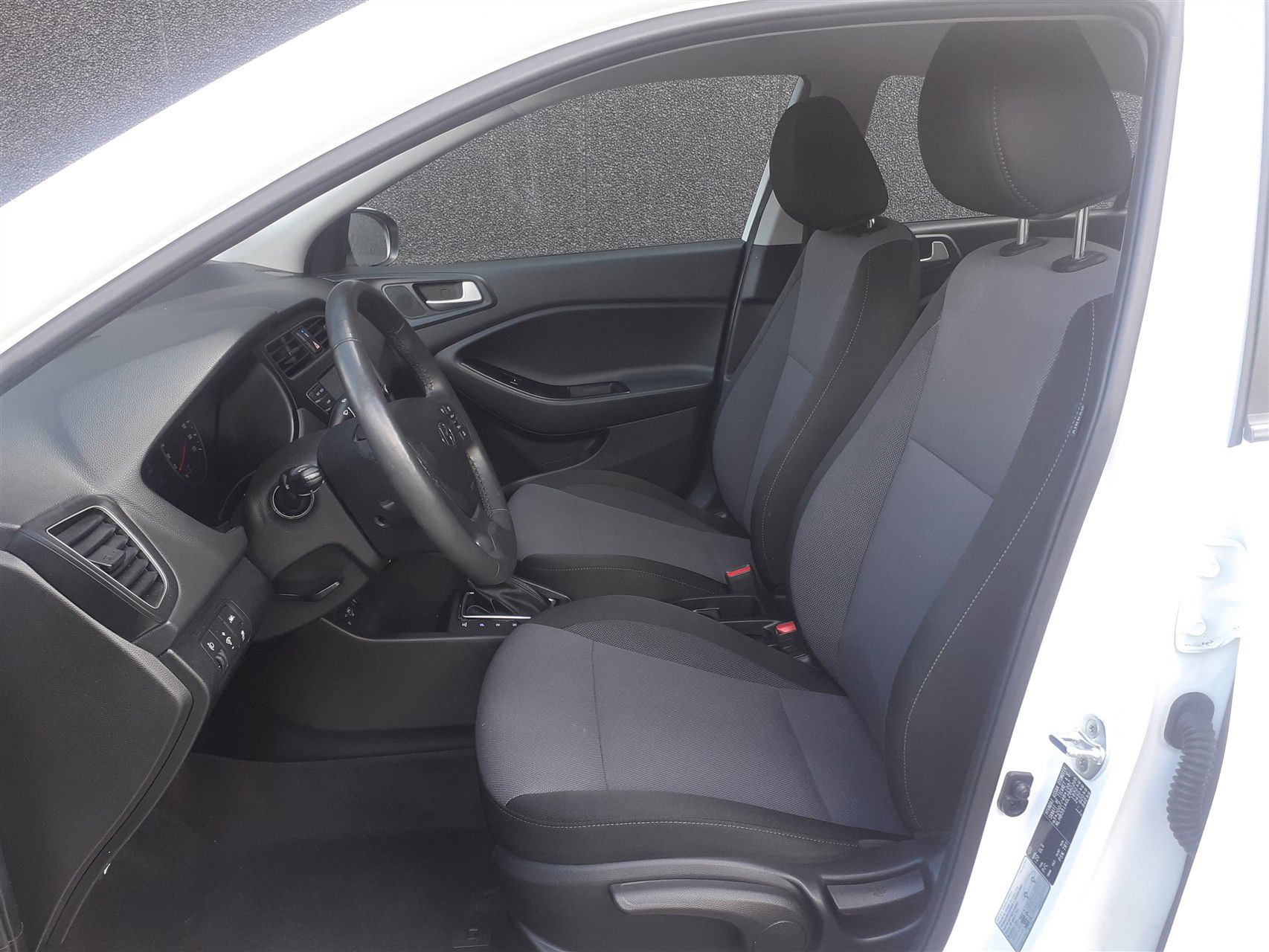 Billede af Hyundai i20 1,0 T-GDI Trend DCT 100HK 5d 7g Aut.