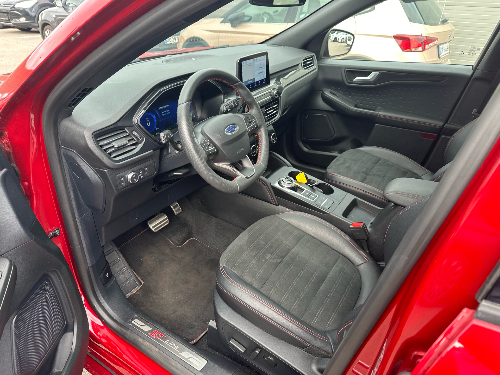 Billede af Ford Kuga 2,5 Plugin-hybrid ST-Line X CVT 225HK 5d Trinl. Gear
