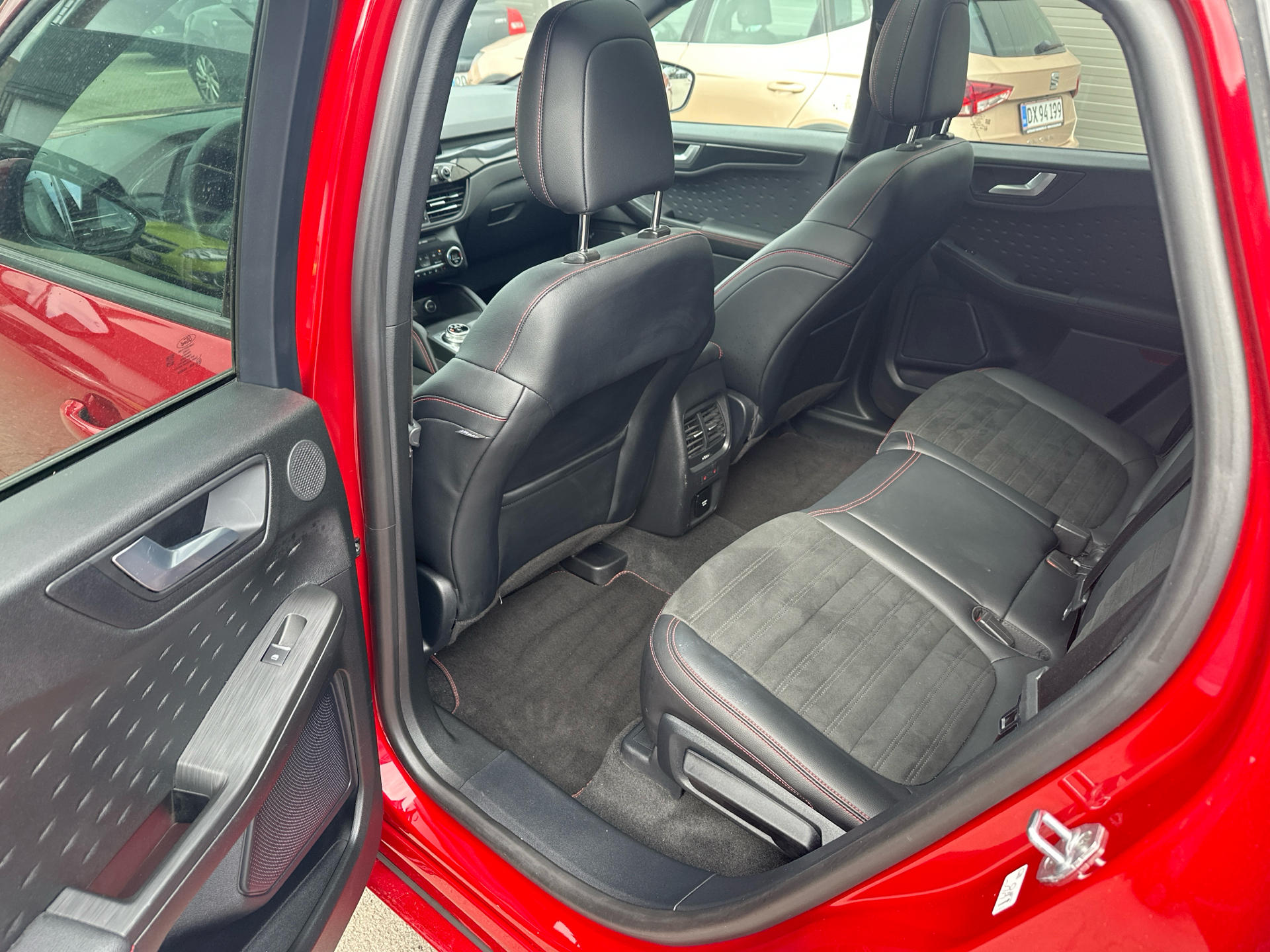 Billede af Ford Kuga 2,5 Plugin-hybrid ST-Line X CVT 225HK 5d Trinl. Gear