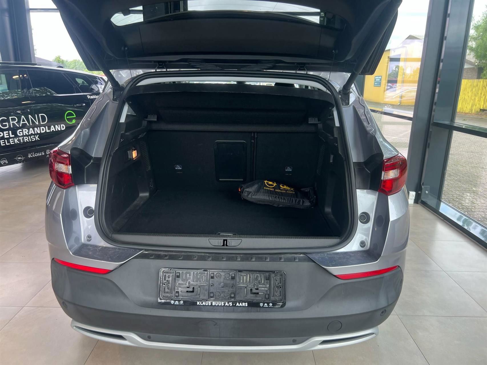 Billede af Opel Grandland X 1,6 PHEV  Plugin-hybrid Ultimate 225HK 5d 8g Aut.