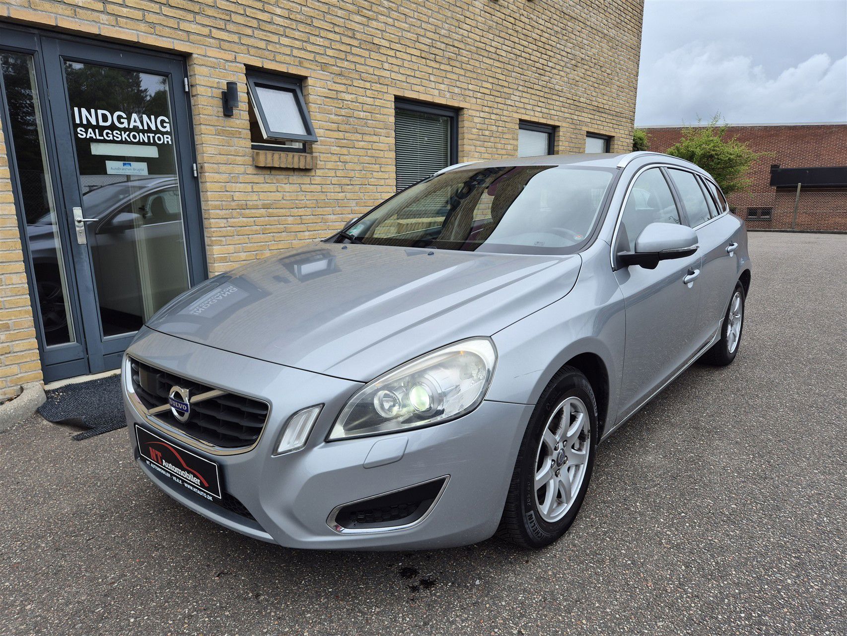 Billede af Volvo V60 2,0 D3 Summum 163HK Stc 6g Aut.