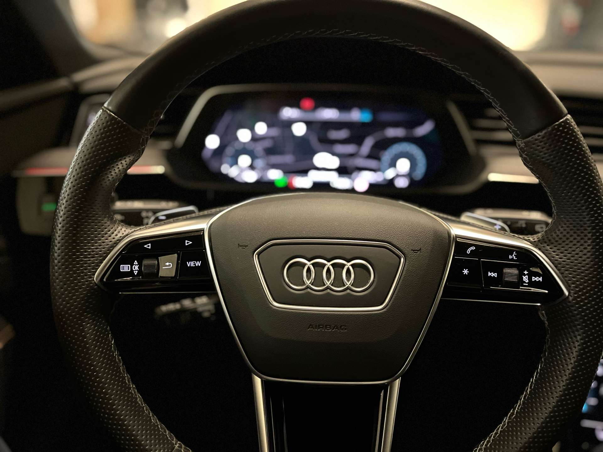 Billede af Audi E-tron 55 Black Edition Quattro 408HK 5d Aut. 