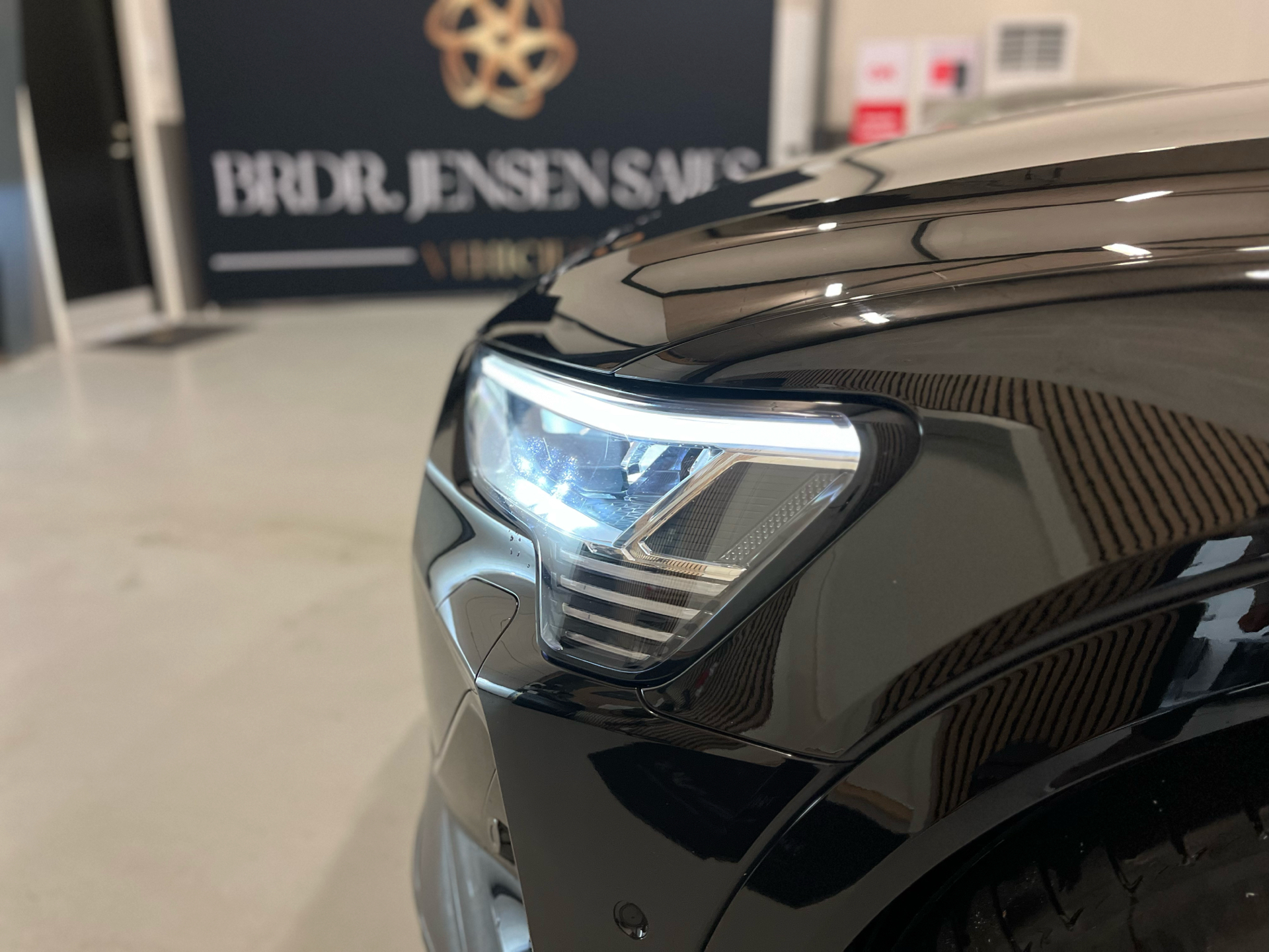 Billede af Audi E-tron 55 Black Edition Quattro 408HK 5d Aut. 