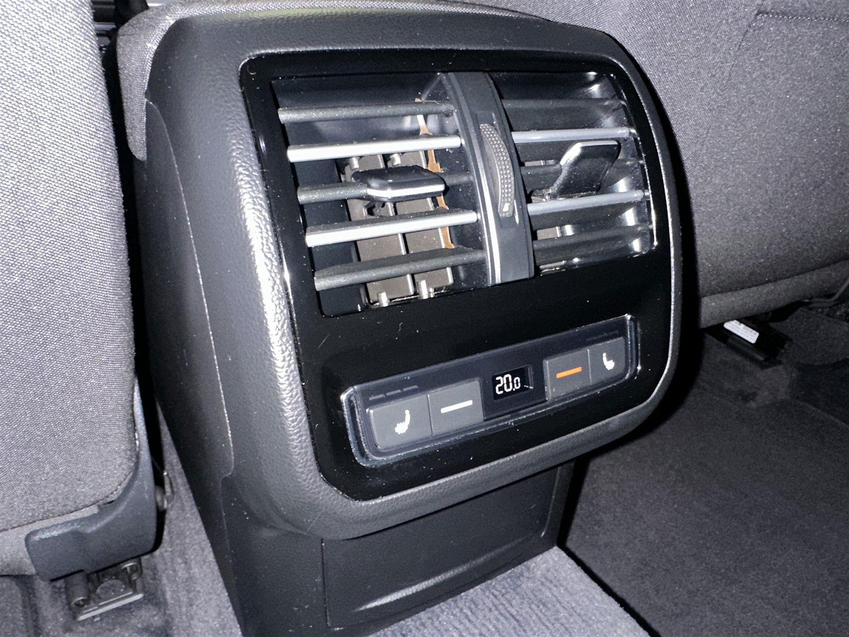 Billede af VW Passat Variant 1,4 TSI BMT ACT Comfortline Plus DSG 150HK Stc 7g Aut.
