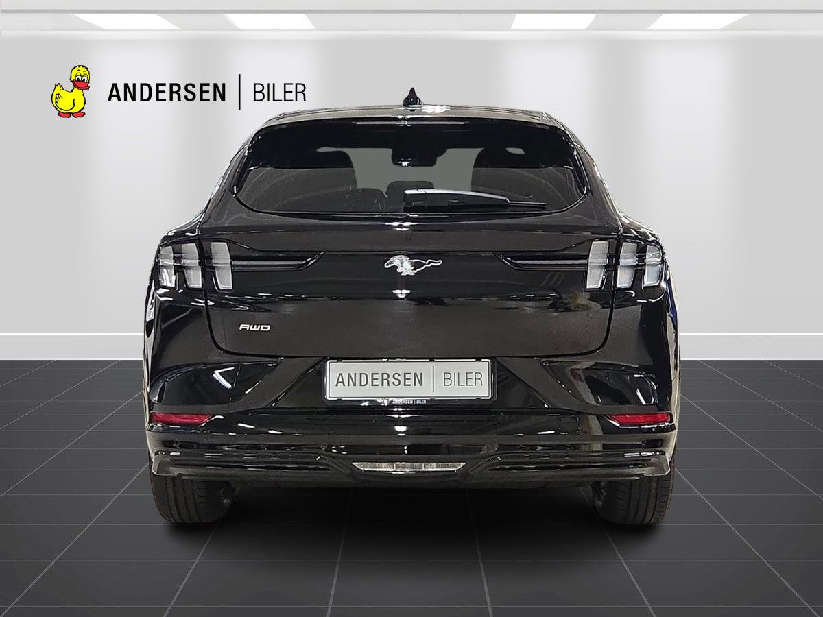 Billede af Ford Mustang Mach-E EL UR Premium AWD 351HK 5d Aut.