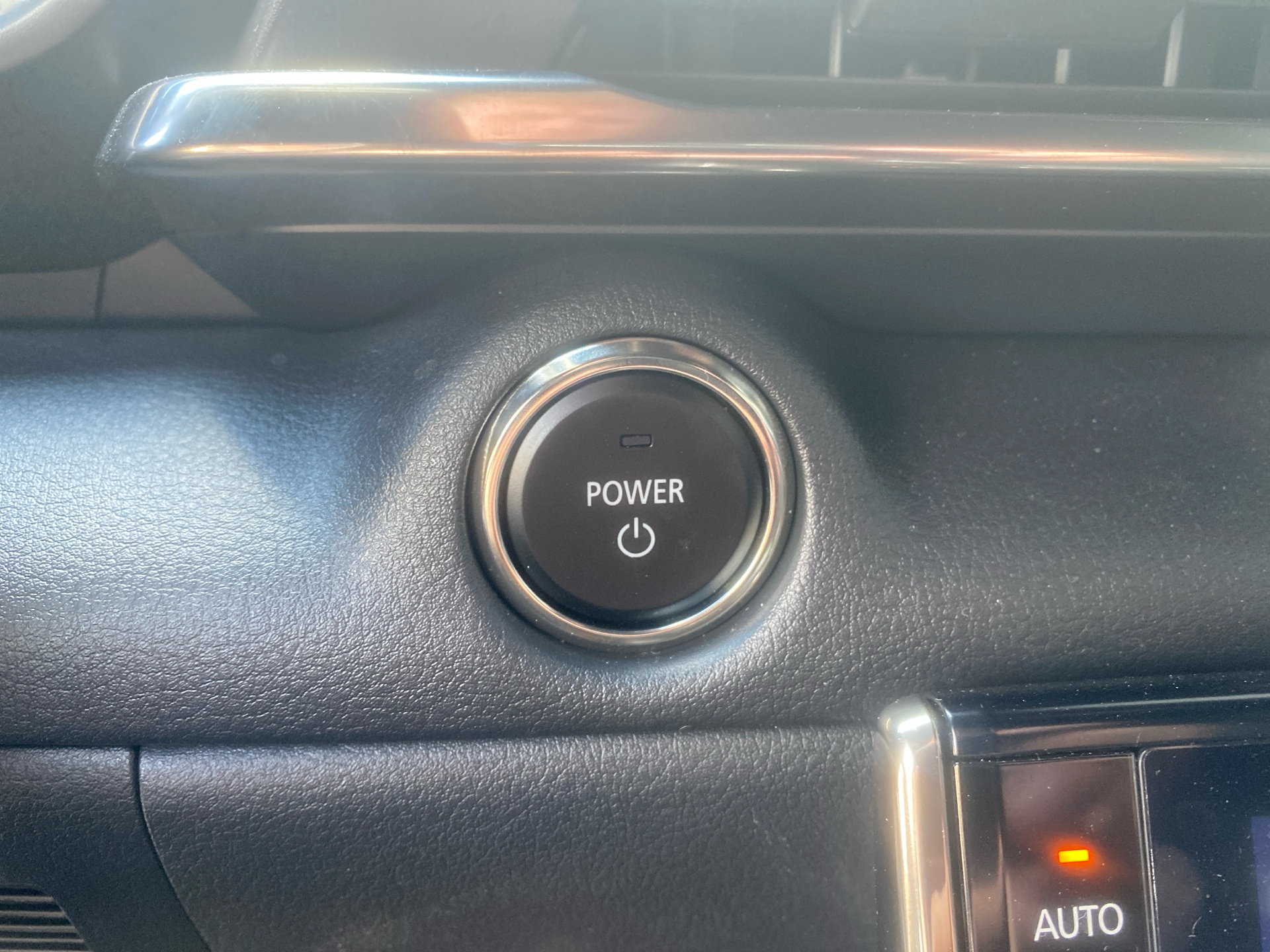 Billede af Mazda MX-30 0,8 e-Skyactiv R-EV  Plugin-hybrid Advance 170HK 5d Trinl. Gear