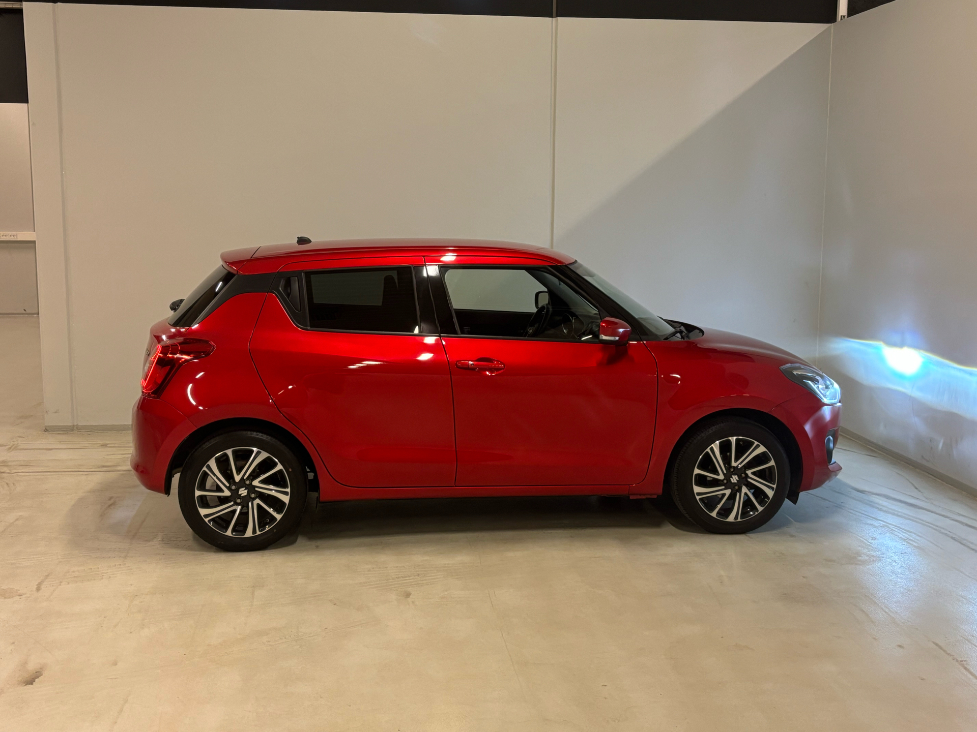 Billede af Suzuki Swift 1,2 Dualjet  Mild hybrid Exclusive AEB 83HK 5d